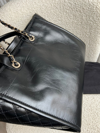 Chanel Deauville Tote in Black Glazed Calfskin and Monochrome Boucle Tweed (RRP £5800)