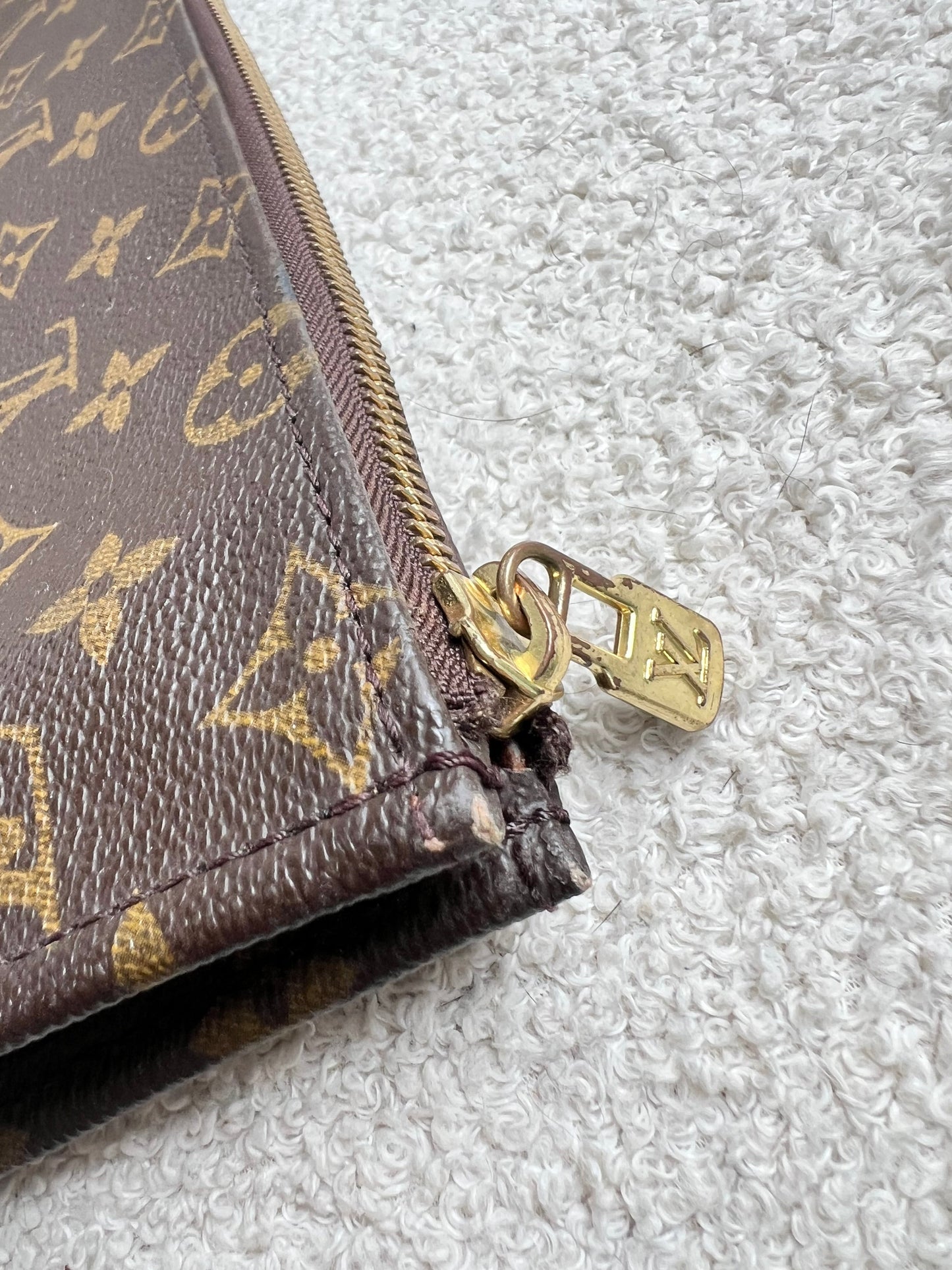 Louis Vuitton Monogram Poch Documents Portfolio Case 39