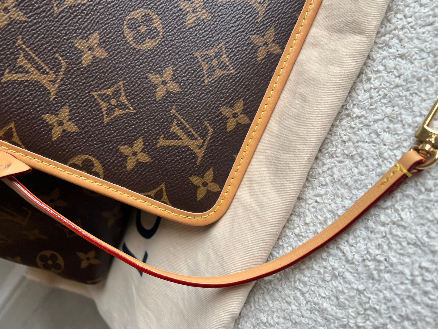 Louis Vuitton Carryall MM Monogram Canvas (RRP £2370)
