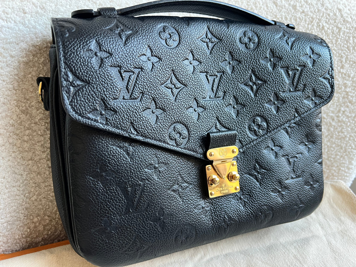 Louis Vuitton Pochette Metis Black Empreinte (RRP £2,200)