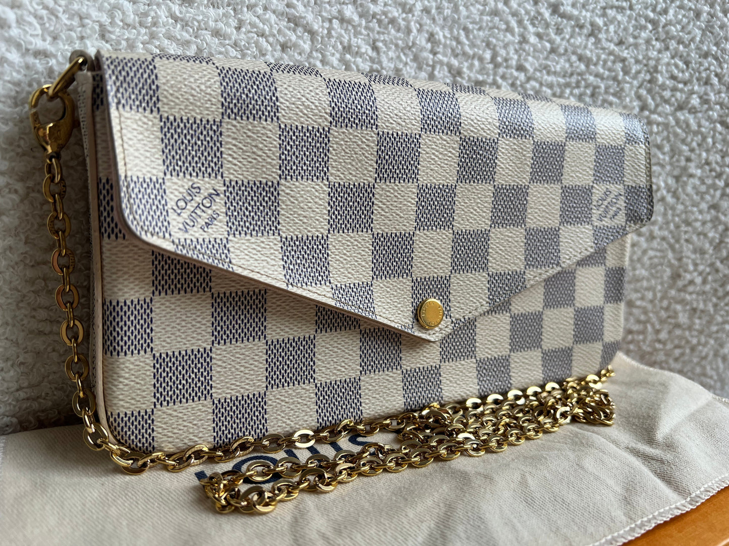 Louis Vuitton Felicie Pochette Damier Azur (RRP £1110)