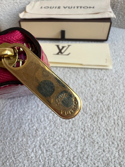 Louis Vuitton Zippy Wallet in Rose Indien Vernis Patent