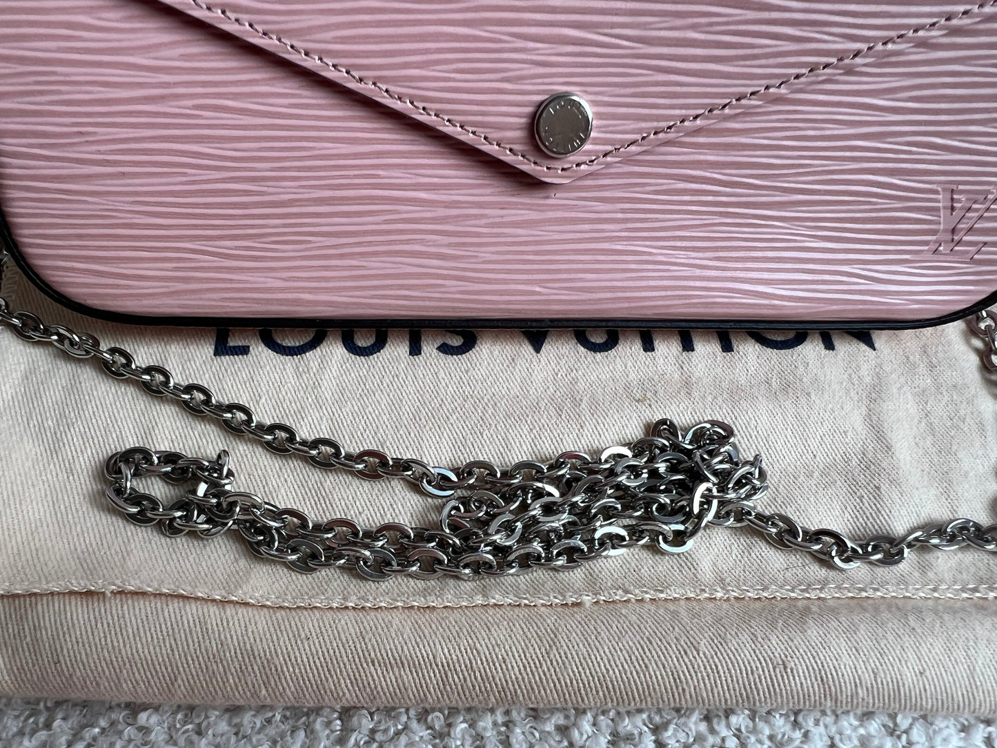 Louis Vuitton Felicie Pochette Rose Ballerine Epi (RRP £1160)