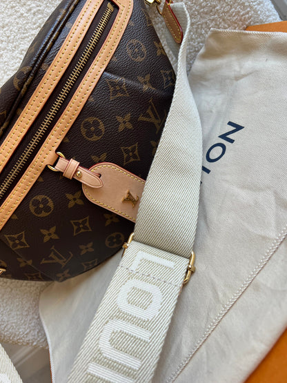 Louis Vuitton High Rise Bumbag in Monogram Canvas (RRP £1470)
