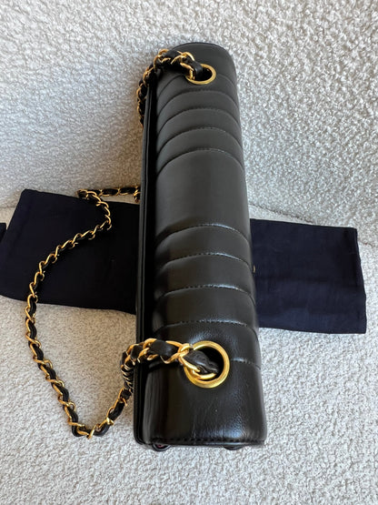 Chanel Medium Black Vertical Quilted Lambskin Vintage Classic Flap Bag with 24K gold hardware