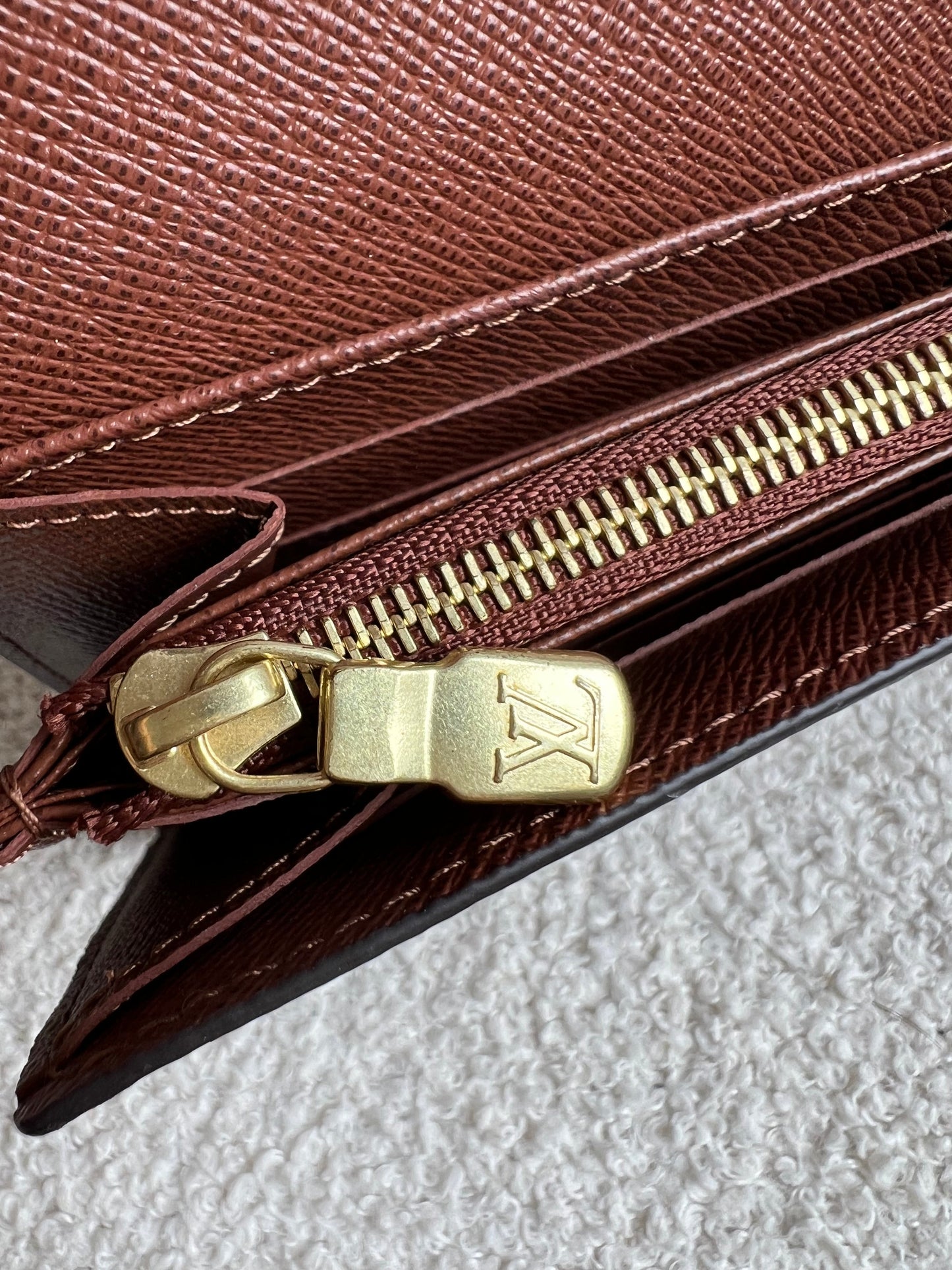 Louis Vuitton Sarah Wallet in Monogram and Brown  (RRP £505)
