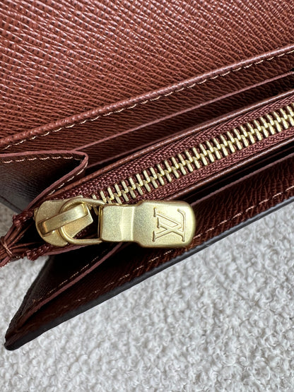 Louis Vuitton Sarah Wallet in Monogram and Brown  (RRP £505)