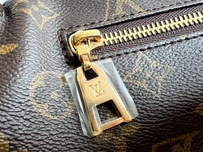 Louis Vuitton Bumbag in Monogram Canvas
