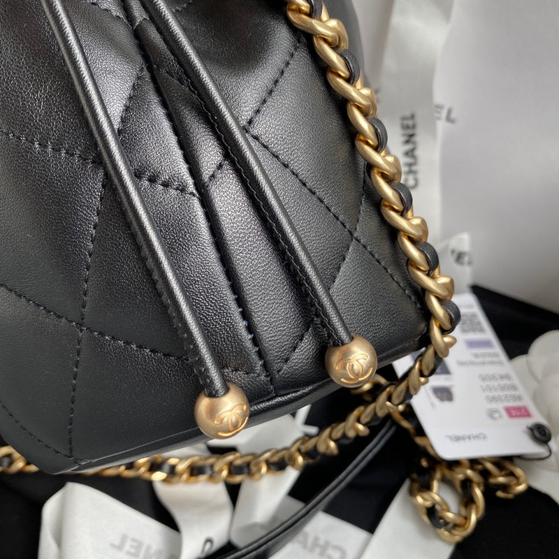 Chanel Luxury Handbag Style 647