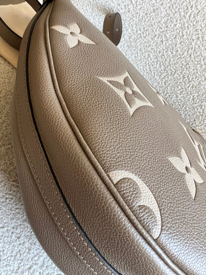Louis Vuitton Loop Hobo Bicolour Empreinte (RRP £2440)