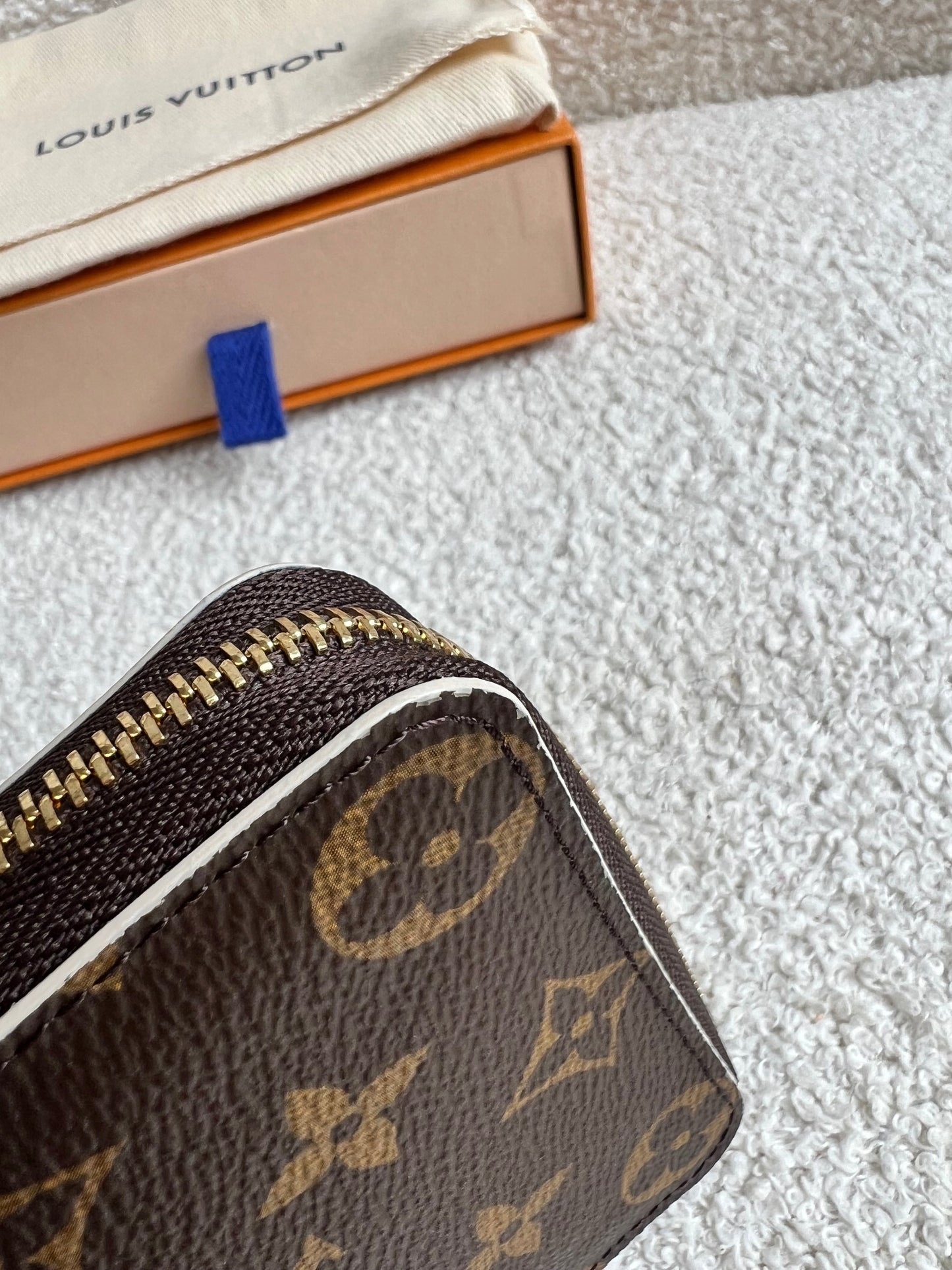 Louis Vuitton Blooms Flower Zippy Coin Purse in Monogram (RRP £370)