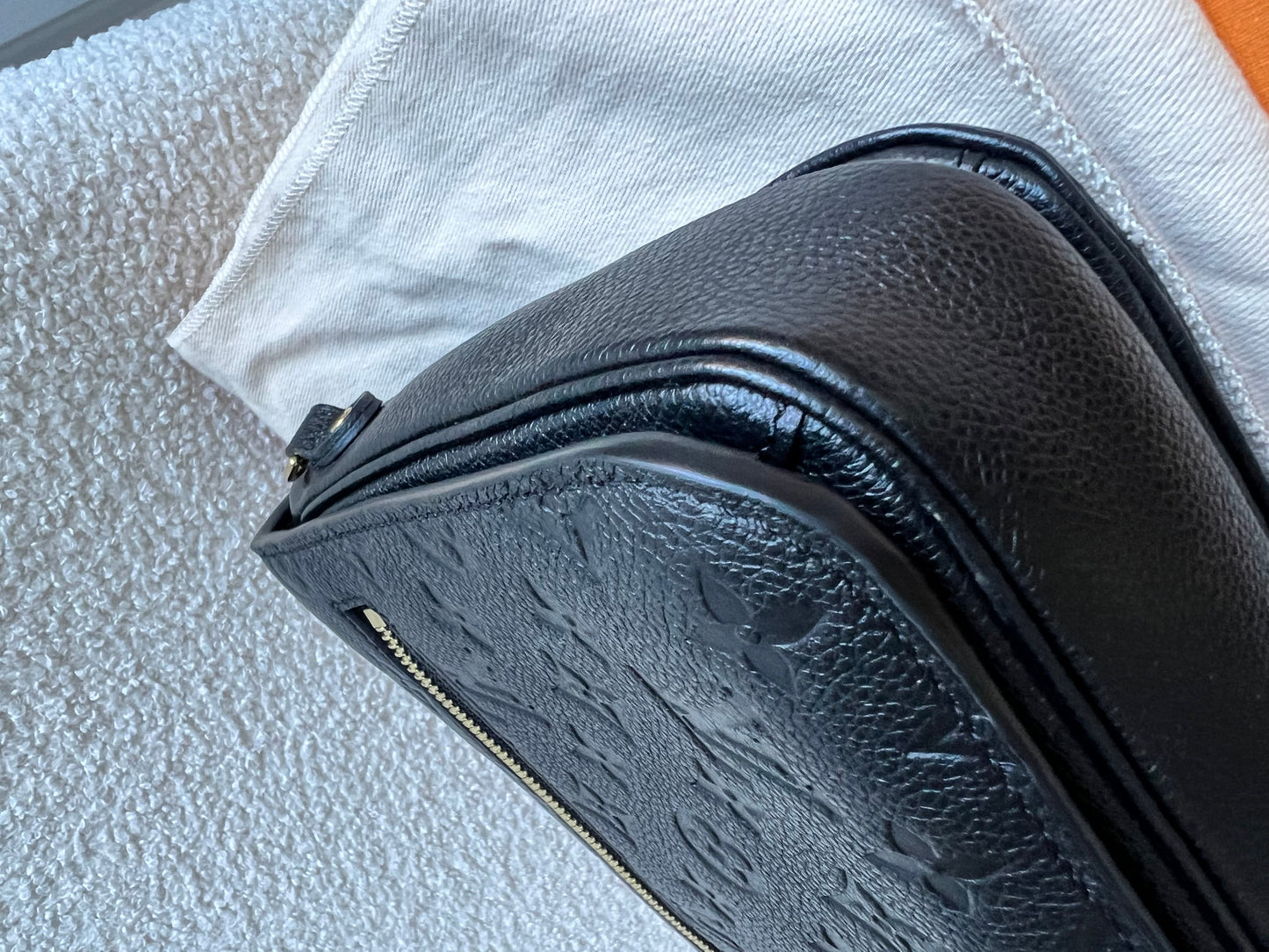 Louis Vuitton Pochette Metis Black Empreinte (RRP £2,200)