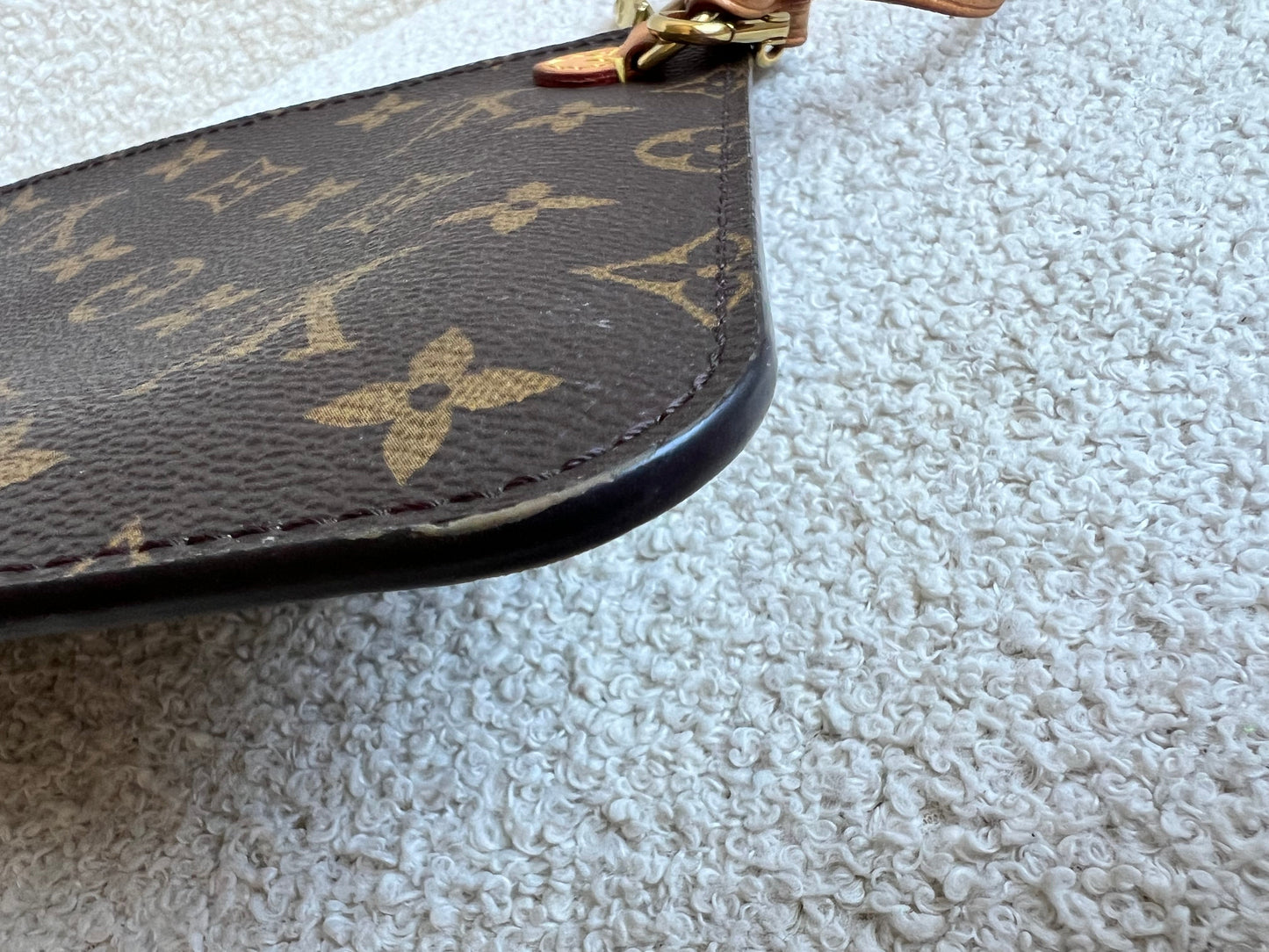 Louis Vuitton Pouch (from Neverfull MM) in Monogram
