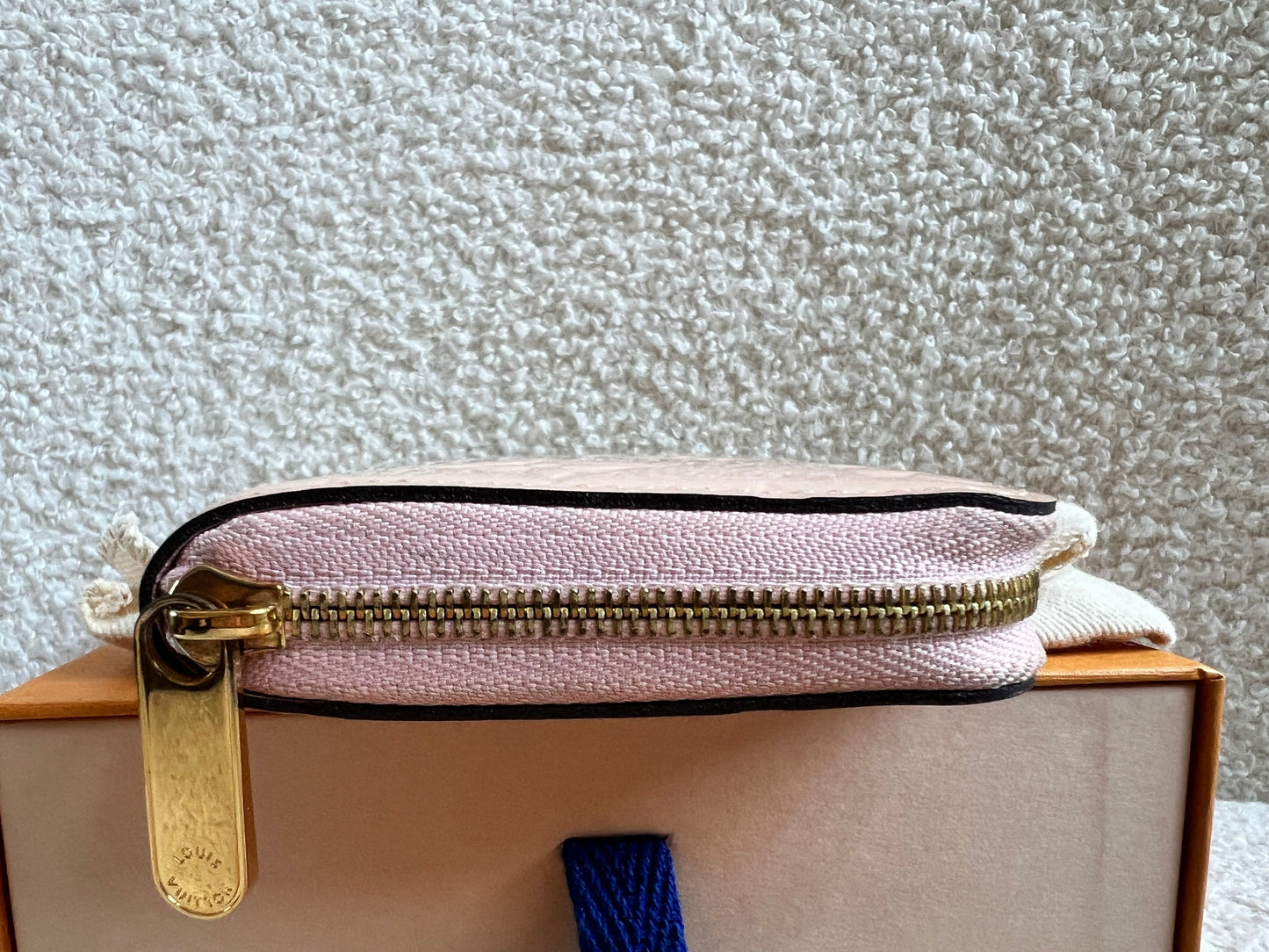 Louis Vuitton Zippy Coin Purse in Rose Ballerine Vernis Patent (RRP £420)