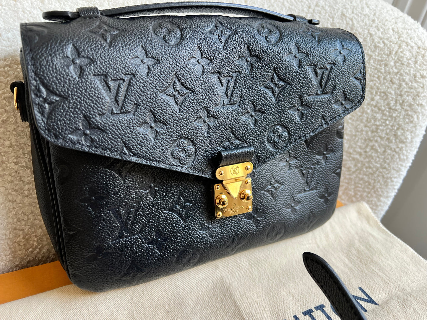 Louis Vuitton Pochette Metis Black Empreinte (RRP £2,200)