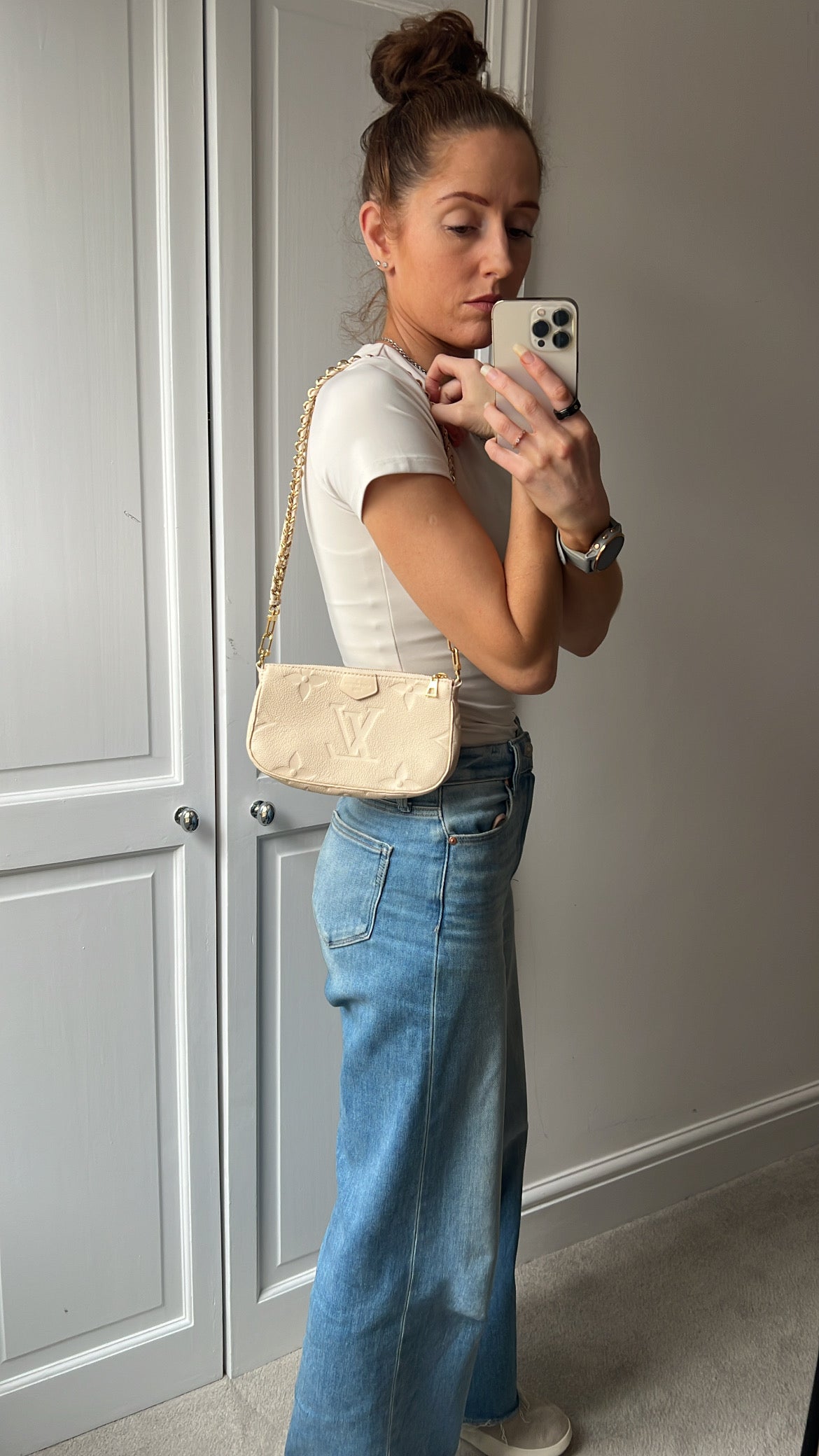 Louis Vuitton Multi Pochette Accessoires Creme Empreinte (RRP £2140)