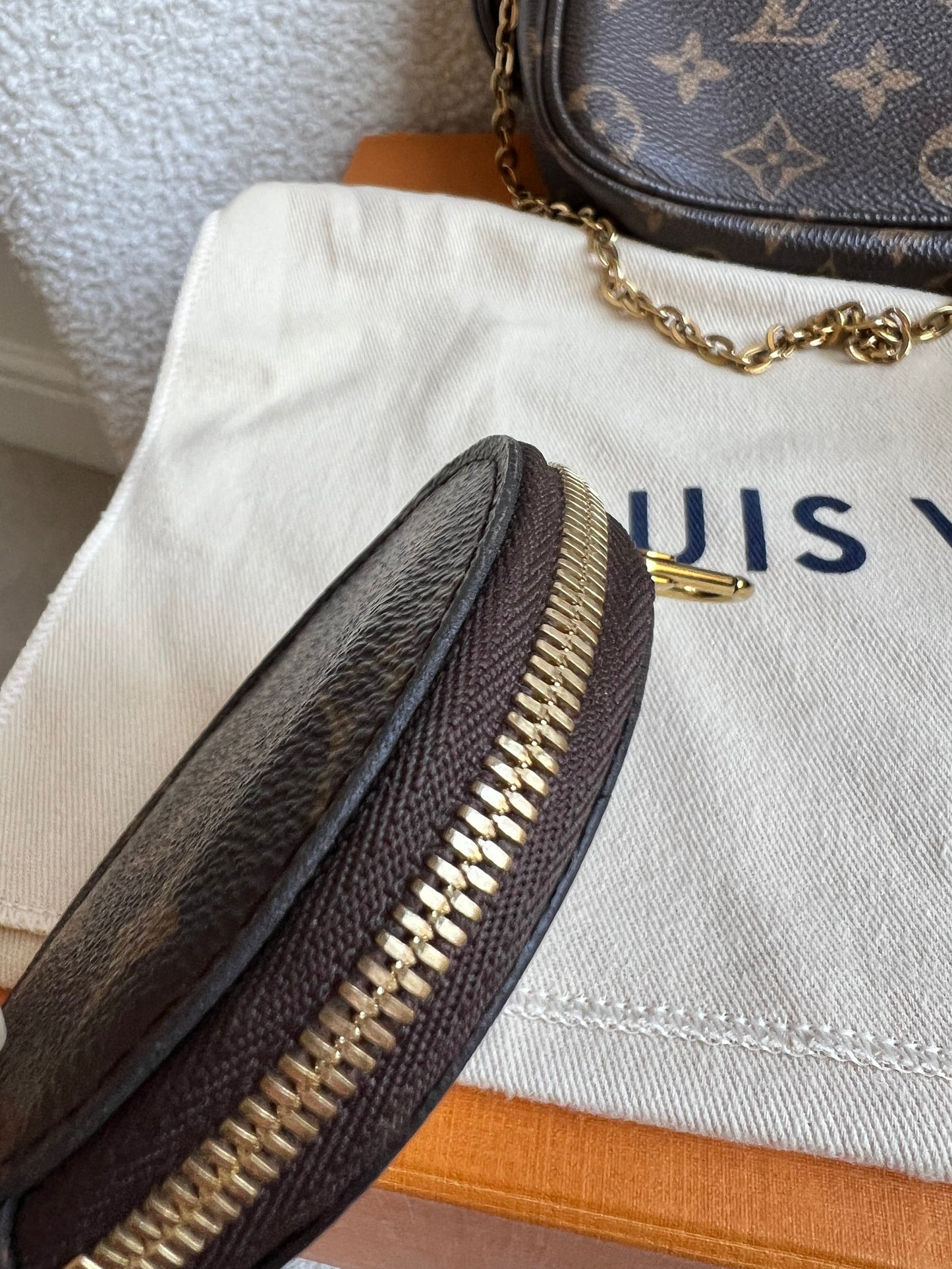 Louis Vuitton Multi Pochette Accessoires Khaki (RRP £2030)