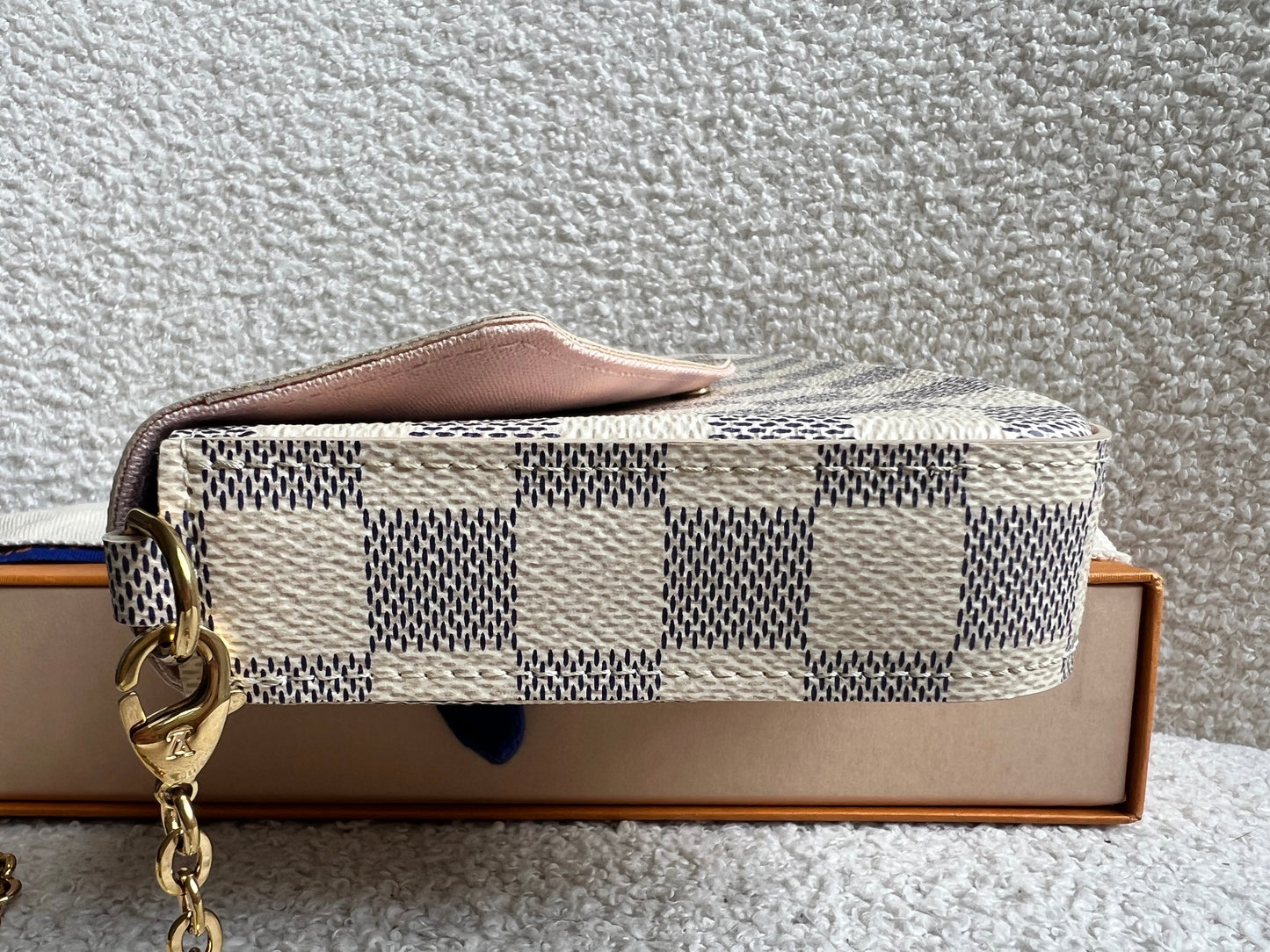 Louis Vuitton Felicie Pochette Damier Azur (RRP £1110)