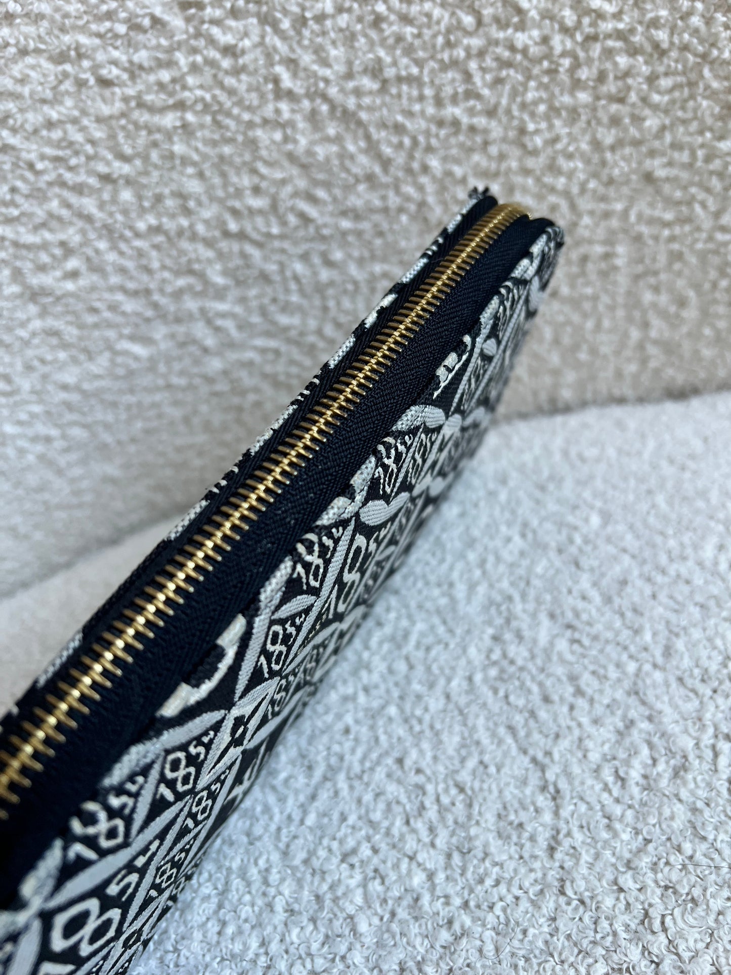 Louis Vuitton Zippy Wallet in Monogram Jacquard