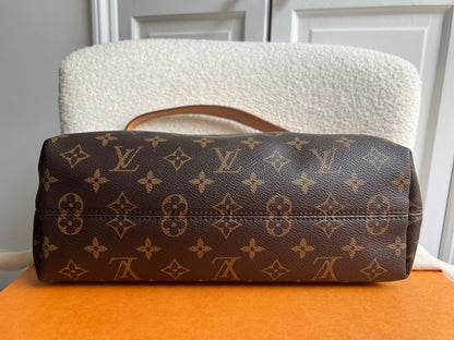Louis Vuitton Graceful PM Monogram (RRP £1,360)