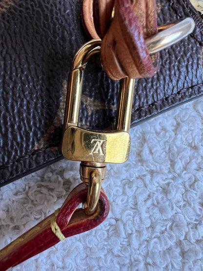 Louis Vuitton Pouch (from Neverfull MM) in Monogram