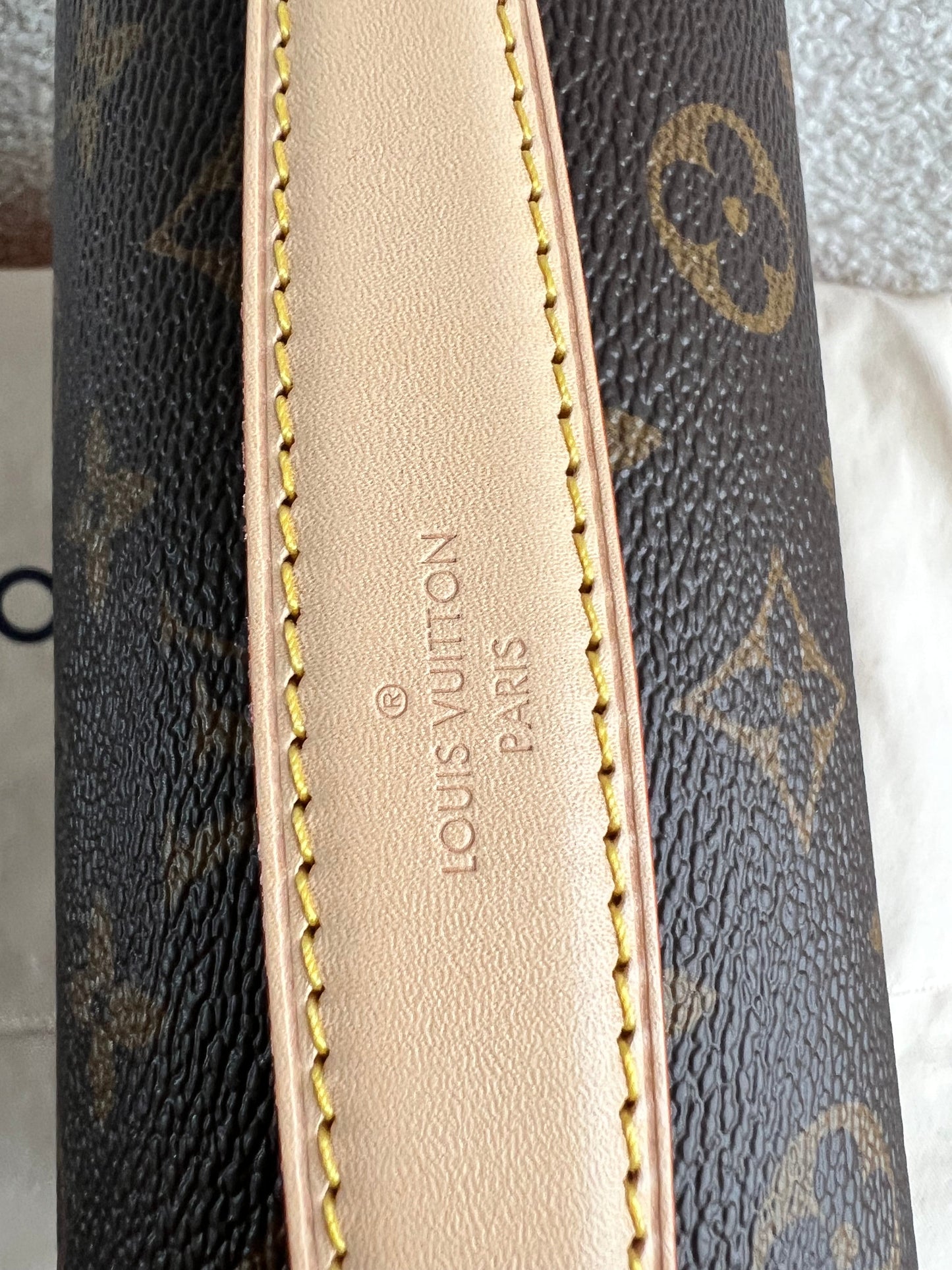 Louis Vuitton Pochette Metis Monogram (RRP £2,020)