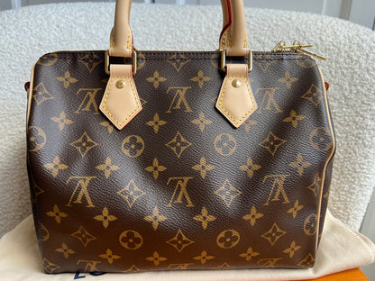 Louis Vuitton Speedy 25 Bandouliere Monogram (RRP £1,470)
