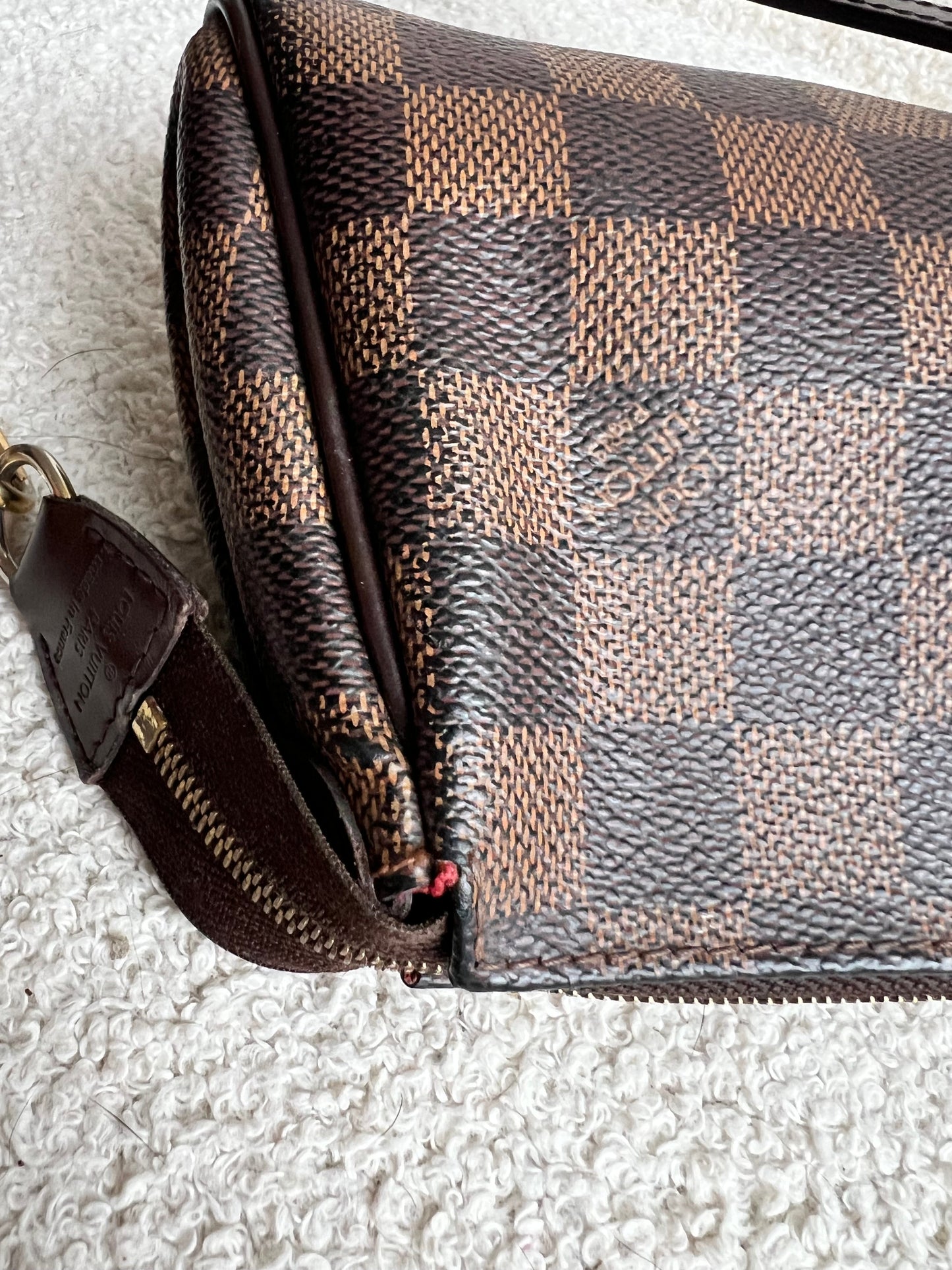 Louis Vuitton Eva Clutch Damier Ebene