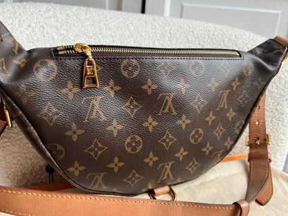 Louis Vuitton Bumbag in Monogram Canvas