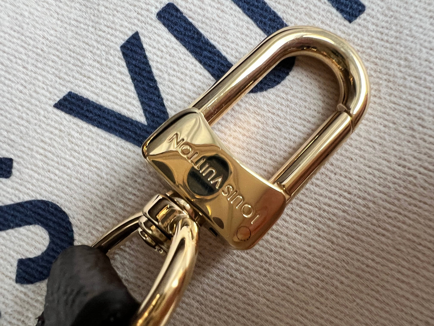 Louis Vuitton Pochette Metis Monogram (RRP £2,020)