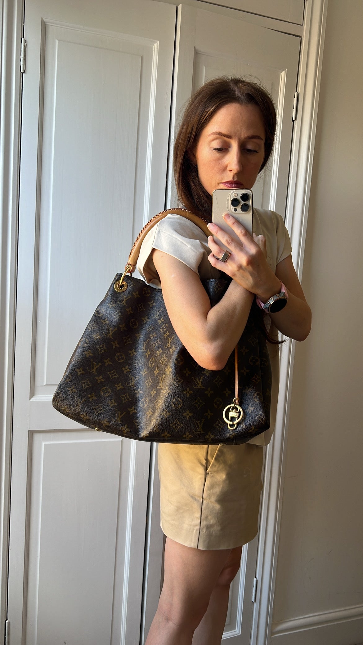 Louis Vuitton Artsy MM Monogram (RRP £1,940)