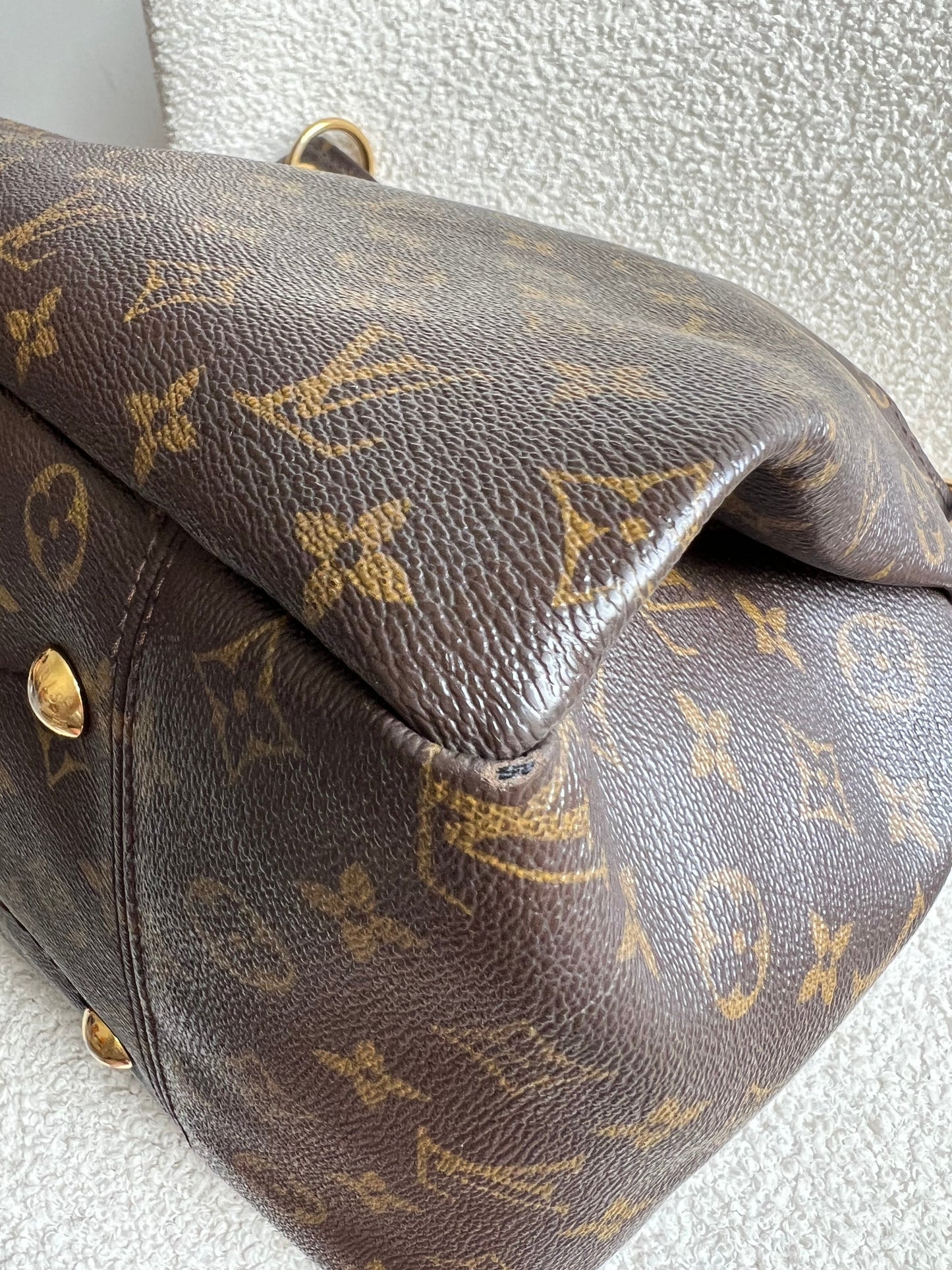 Louis Vuitton Artsy MM Monogram (RRP £1,940)
