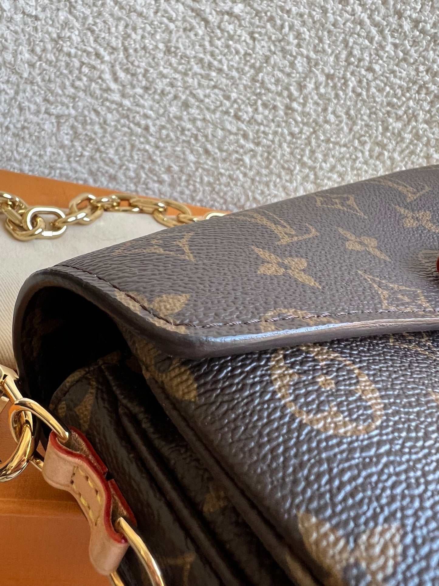 Louis Vuitton Pochette Metis East West Monogram (RRP £2,270)