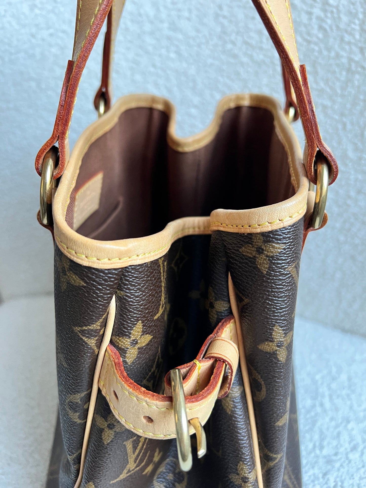 Louis Vuitton Batignolles in Monogram Canvas