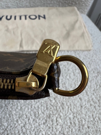 Louis Vuitton Multi Pochette Accessoires Khaki (RRP £2070)