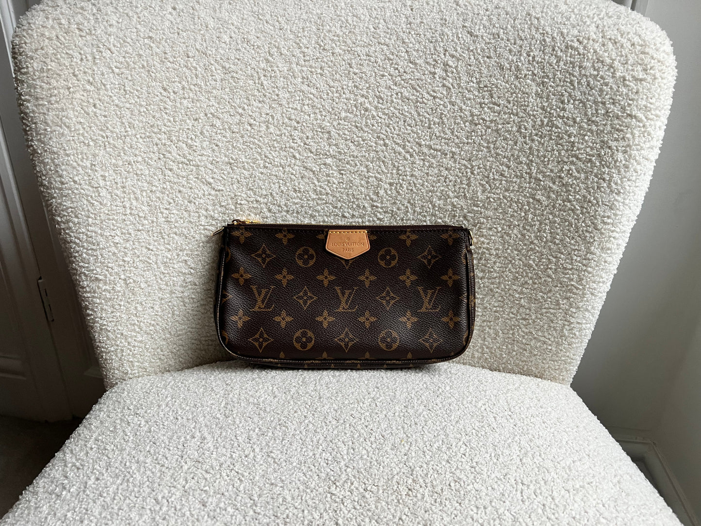 Louis Vuitton Pochette Monogram