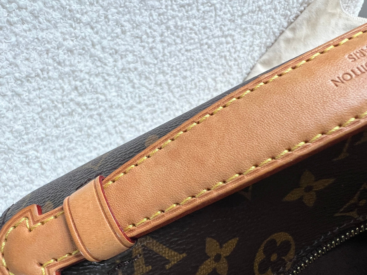 Louis Vuitton Pochette Metis Monogram (RRP £2,020)