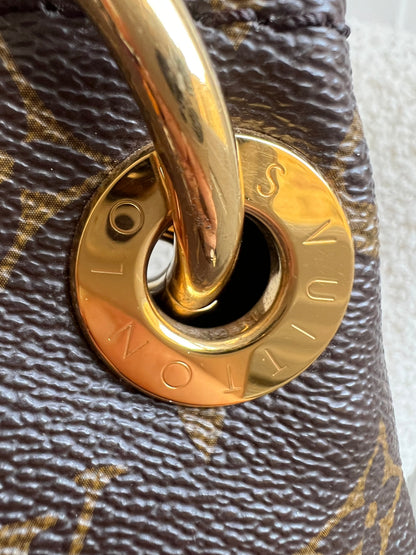 Louis Vuitton Artsy MM Monogram (RRP £1,940)