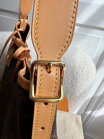 Louis Vuitton Carryall PM Monogram Canvas (RRP £2240)