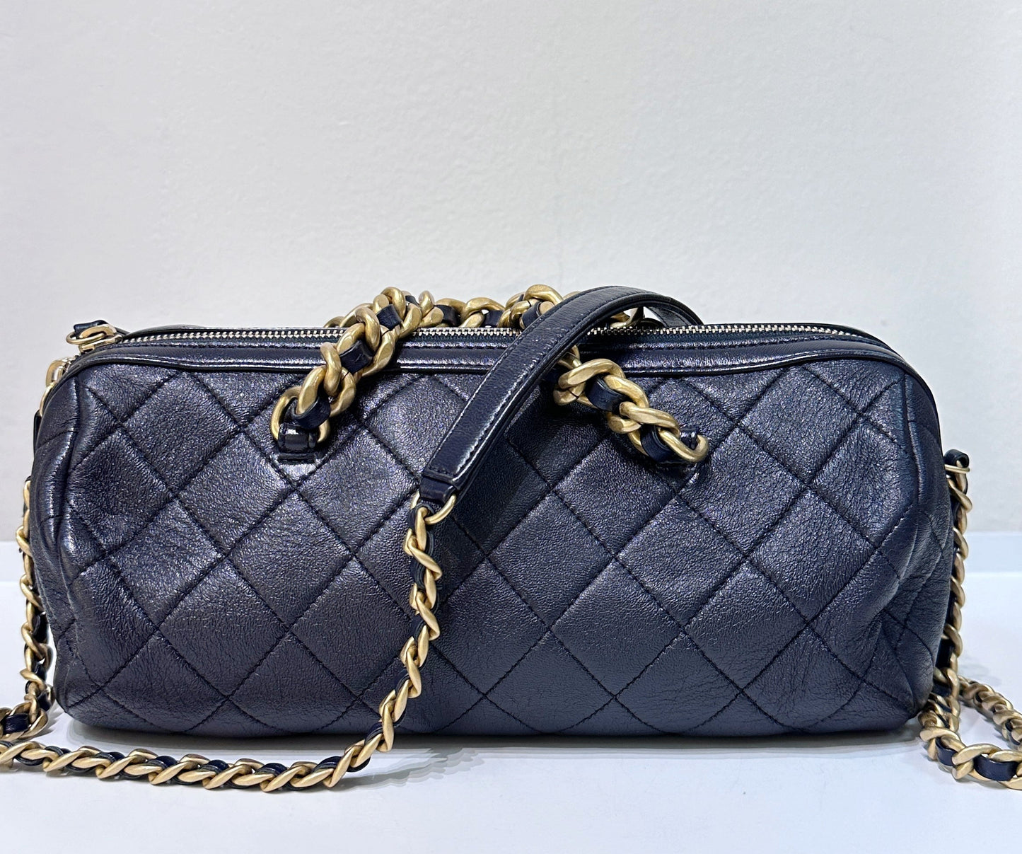 Chanel Bowling chain handbag Womens shoulder bag Navy Blue GHW