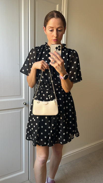Louis Vuitton Easy Pouch Creme Epi (RRP £1320)