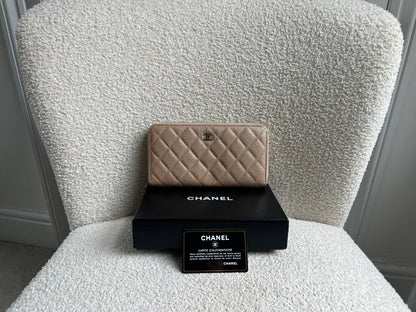 Chanel Caviar Classic Long Zipped wallet (RRP £1150)