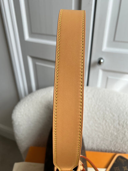Louis Vuitton Carryall PM Monogram Canvas (RRP £2240)