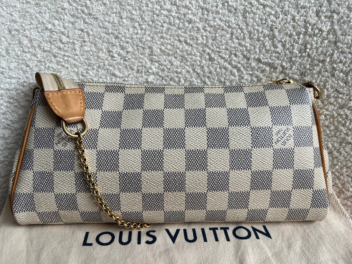 Louis Vuitton Eva Clutch Damier Azur