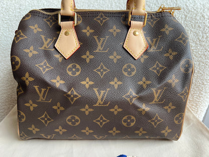 Louis Vuitton Speedy 25 Bandouliere Monogram (RRP £1,470)