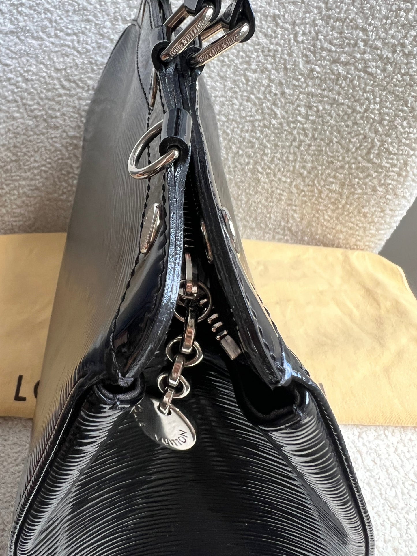 Louis Vuitton Brea MM in Epi Leather (RRP £1650)