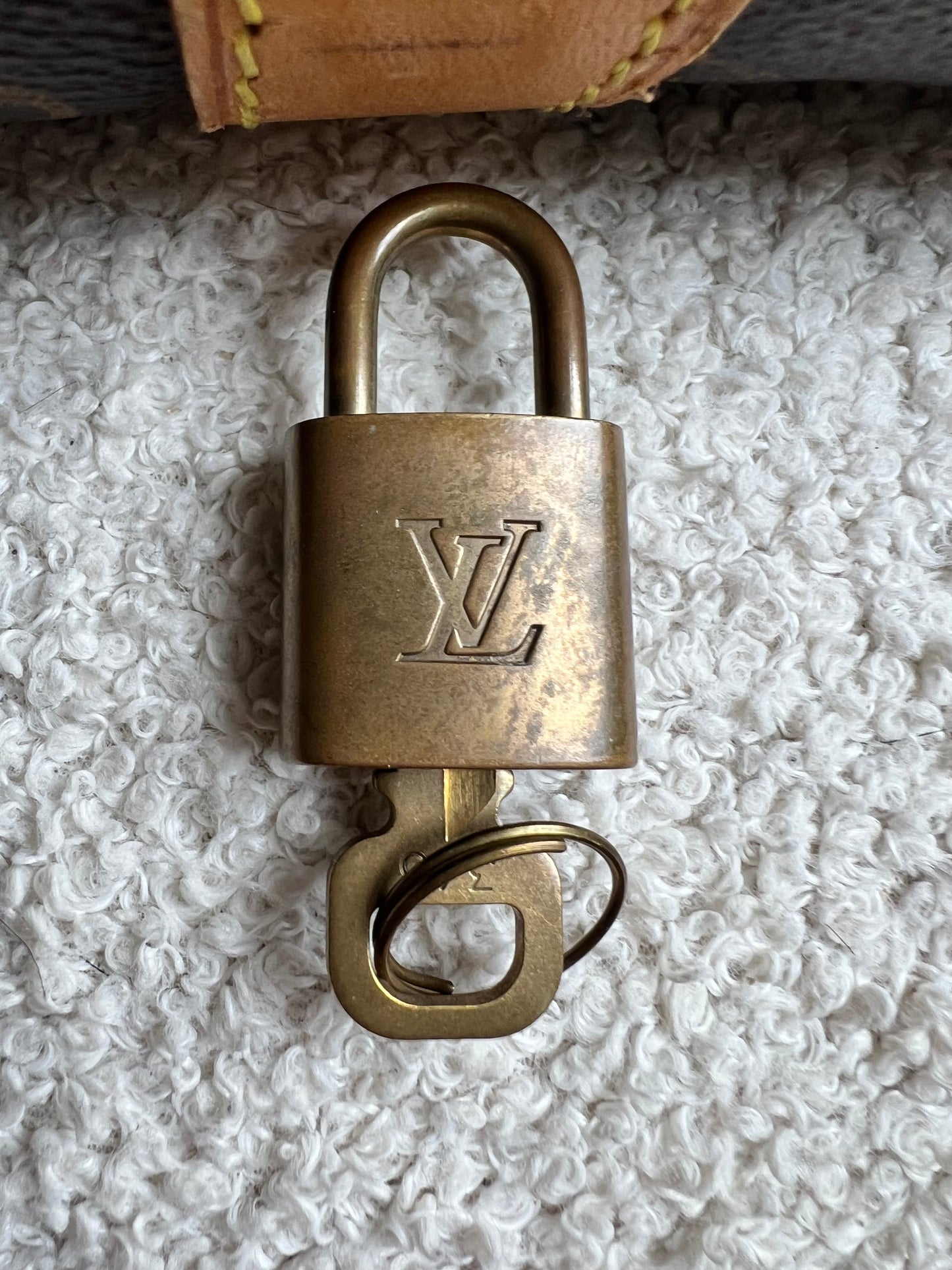 Louis Vuitton Vintage Keepall Bandouliere 55