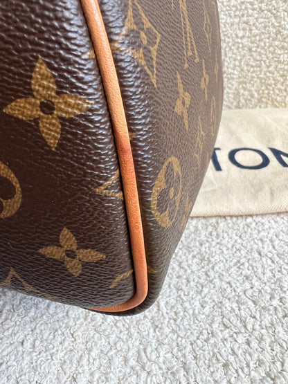 Louis Vuitton Dopp Kit Toilet Pouch Monogram (RRP £780)