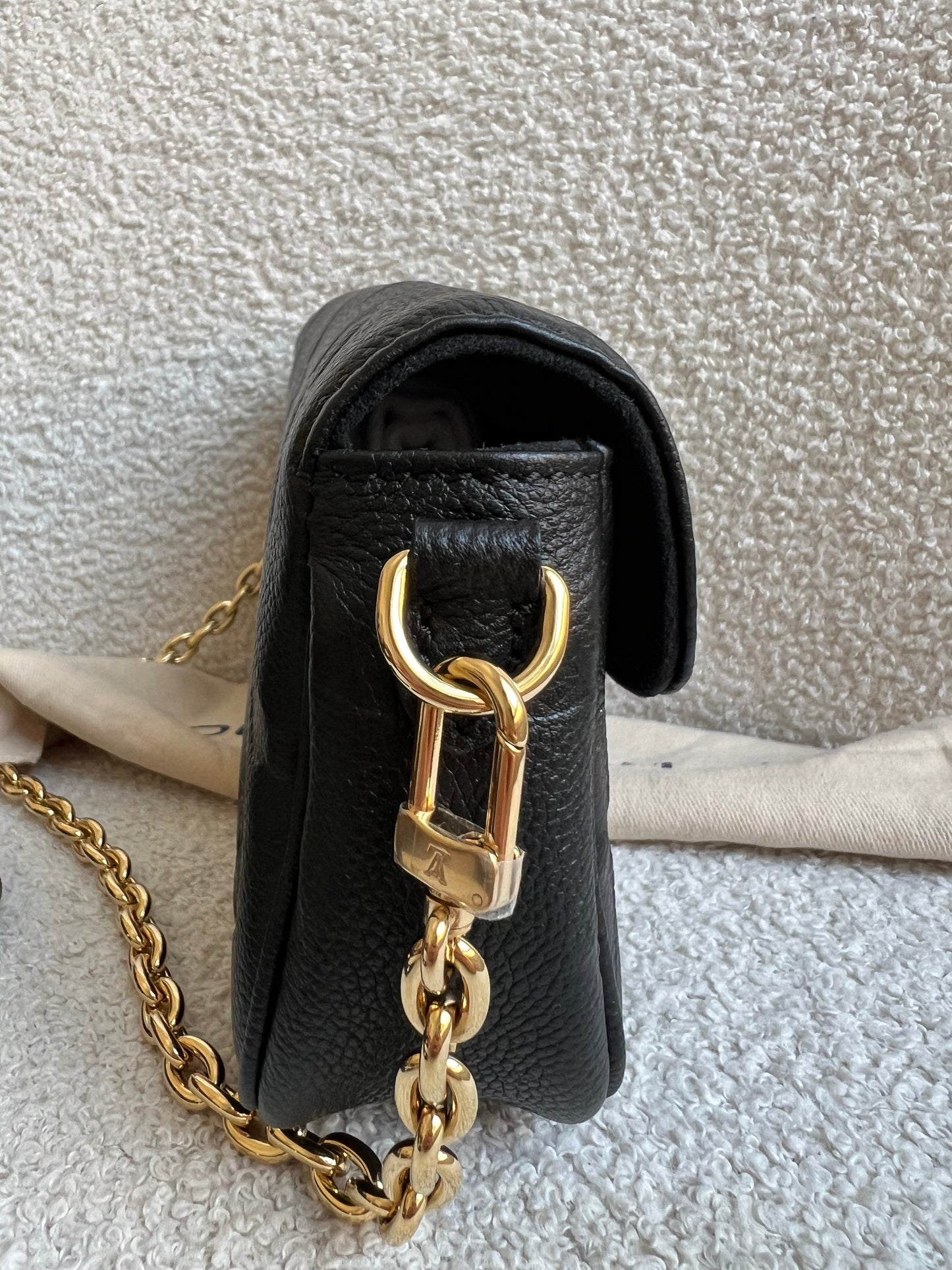 Louis Vuitton Ivy Wallet on Chain Bag Black Empreinte (RRP £1,490)