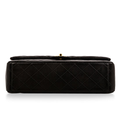 Chanel Classic Flap Bag - Maxi - Lambskin
